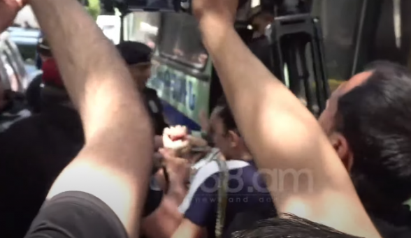 Չափդ ճանաչի. կոշտ ձևով բերման են ենթարկում նաև կանանց (տեսանյութ)