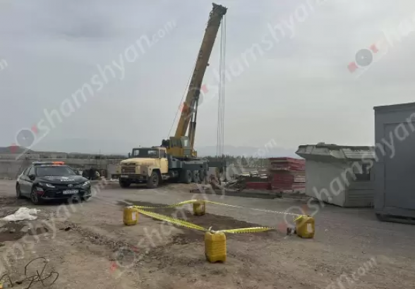 Արագածոտնում 59-ամյա բետոնագործը մոտ 5 մ բարձրությունից ընկել է ու մահացել հիվանդանոցում