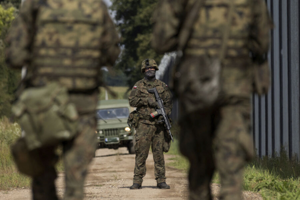 В Польше предложили заминировать границу с Россией и Белоруссией