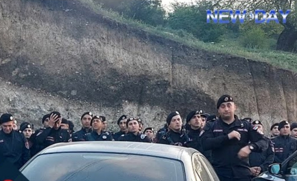 Напряженная обстановка в Киранце: за жителями села были отправлены войска полиции (прямой эфир)  