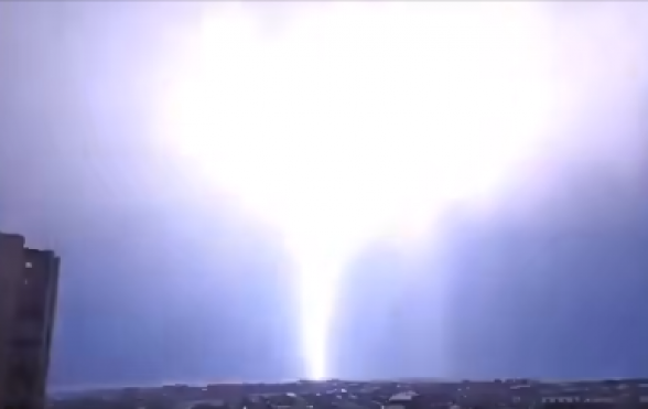 Նման ամպրոպ Երևանում ես դեռ չէի տեսել