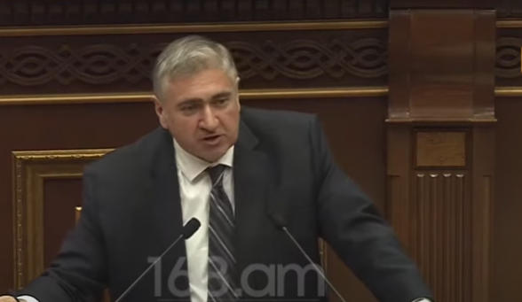 Ален Симонян, у вас было несчастное детство, вы не смотрели мультики – Артур Хачатрян (видео)