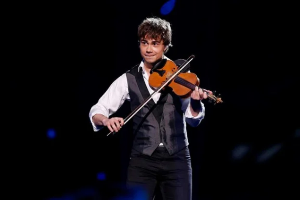 «Եվրատեսիլ 2009»-ի հաղթող Ալեքսանդր Ռիբակը Հայաստանի երգը նշել է, որպես իր ֆավորիտ` իր երաժշտական աջակցությունը հայտնելով «Լադանիվա»-ին