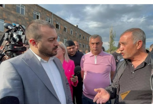 Քաղաքապետարանի ադմինիստրացիան պատասխանատվություն է կրում Երևանի կաթվածահար տրանսպորտի համար․ Մանուկ Սուքիասյան (տեսանյութ)