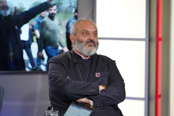 Пресс-конференция Баграта Србазана с зарубежными СМИ (видео)