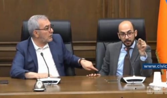 Փաստորեն սուտը լինում է ոչ միայն կաղ և պոզերով, այլ նաև՝ ճաղատ, իսկ տեղ-տեղ նաև բեղերով