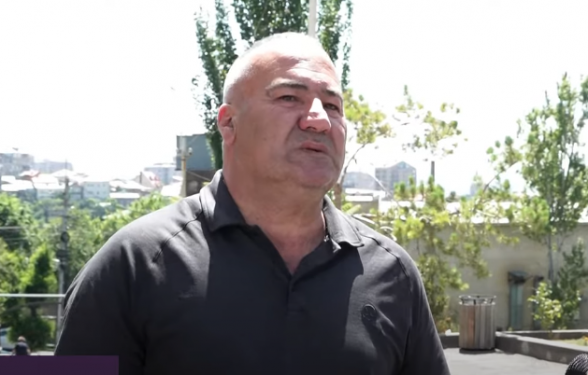 Նիկոլ Փաշինյանը թքում է Փաշինյանի դեմքին․ Խաչիկ Մանուկյան (տեսանյութ)