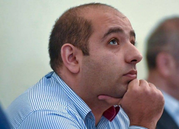 Մարտի 1-ը սադրողը սև շարֆով էր, հունիսի 12-ի սադրողը՝ սև փողկապով