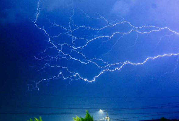 Երկնային ասեղնագործություն Երևանում․ Գագիկ Սուրենյանը տեսանյութ է հրապարակել