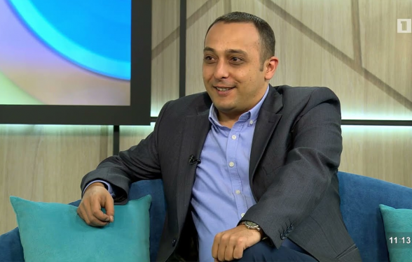 Մինչև վերջ հավատում էի, որ կհետևեք ձեր գործընկերոջ՝ Վահրամ Մարտիրոսյանի օրինակին, ու հրաժարական կտաք