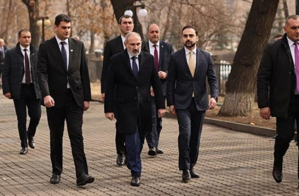 Почему Никол разъярен на Авиняна