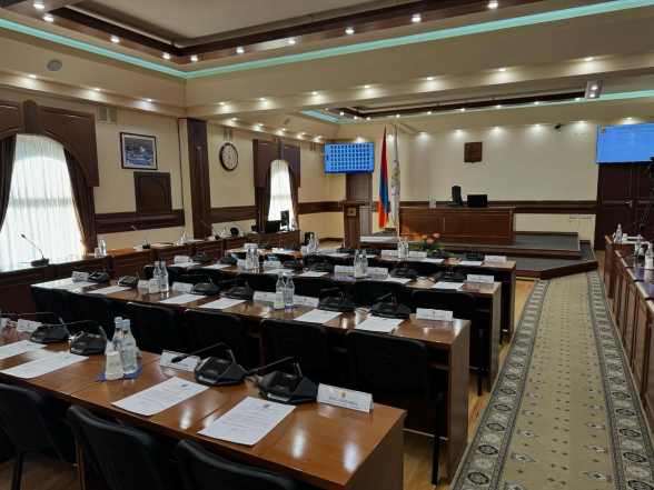 ՔՊ-ից այ այսքան մարդ է եկել Երևանի ավագանու արտահերթ նիստին