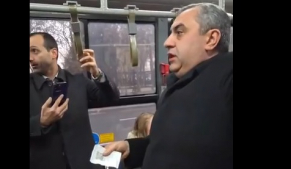 Акция информирования против подорожания городского транспорта (прямой эфир)