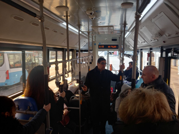 Граждане бойкотируют подорожание транспорта: день 2-ой (видео)