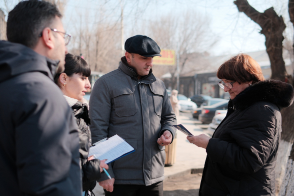 Գյումրիում աննախադեպ ստորագրահավաքի մասին․ ինչու են ՔՊԿ-ականները քննադատում Կարեն Սիմոնյանի նախաձեռնությունը