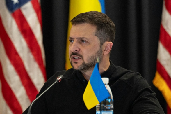 Зеленский счел несерьезным требование Трампа к Киеву вернуть $500 млрд