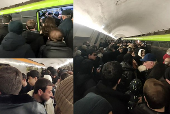Մետրոյում էլ է խայտառակ վիճակ․ մարդիկ չեն կարողանում նստել (տեսանյութ)