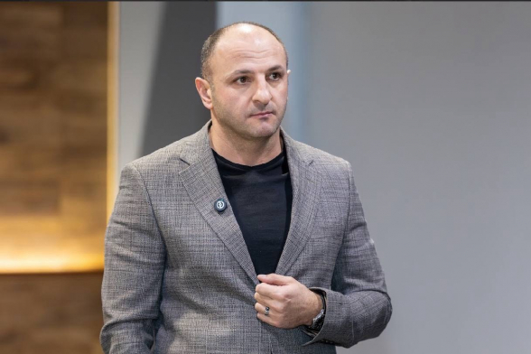 5350 չափահաս գյումրեցի արդեն միացել է Կարեն Սիմոնյանի նախաձեռնությանը․ առաջադեմ գաղափար և ստորագրահավաք (տեսանյութ)