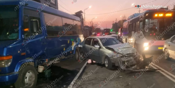 Շղթայական ավտովթար՝ Երևանում․ իրար է բախվել 5 ավտոմեքենա