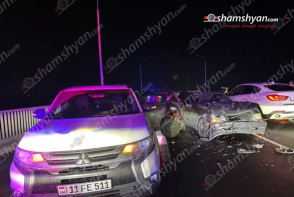 Նոր Հաճնի կամրջի վրա բախվել են «Mercedes»-ը, «Mitsubishi»-ն և «Nissan»-ը