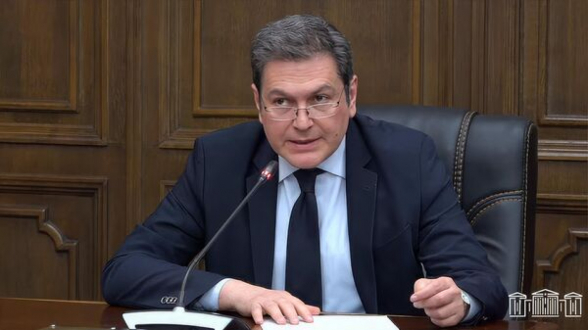 Պարույր Հովհաննիսյանն ազատվել է արտաքին գործերի փոխնախարարի պաշտոնից