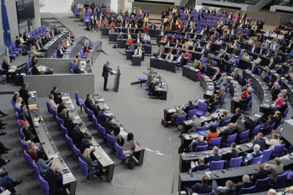 Германия заявила, что могла бы увеличить расходы на оборону до соответствующих требованию Трампа 5%