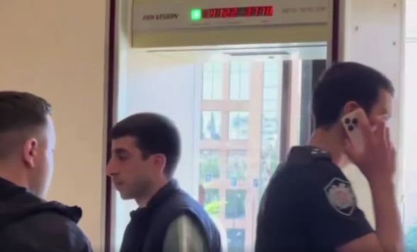 2 чиновников мэрии задержали по обвинению в получении взятки