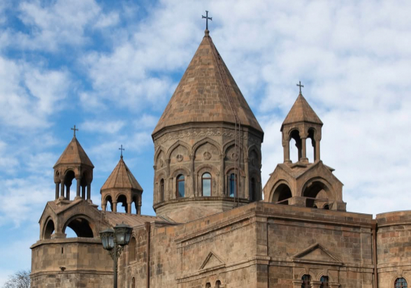 Մայր Աթոռում Գերագույն հոգևոր խորհրդի արտահերթ ժողով է հրավիրվել. եկեղեցին հանդես կգա հայտարարությամբ (տեսանյութ)