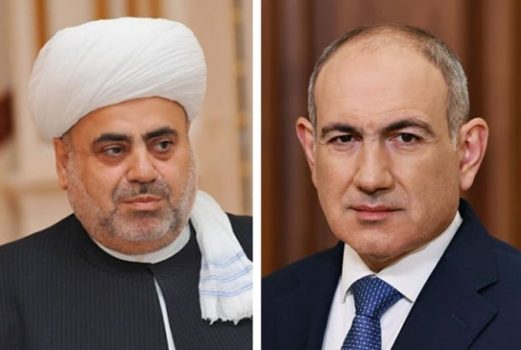 Отношение и лексика Пашазаде и Пашиняна касательно Республики Армения и Католикоса всех армян одинаковы