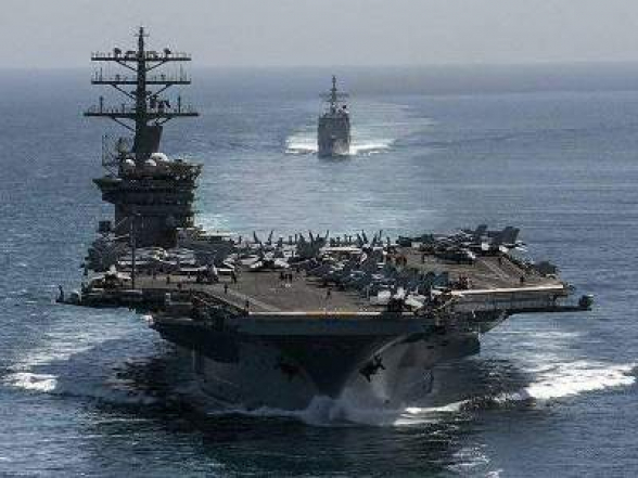 Американский авианосец направился в сторону Ближнего Востока из Южно-Китайского моря