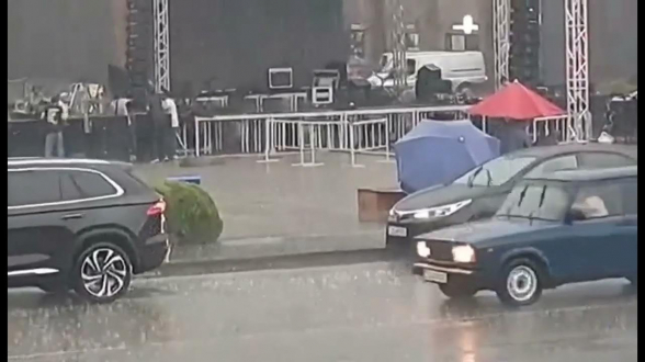 Սպիտակում ուժգին քամու պատճառով հետաձգվել է համայնքի օրվան նվիրված միջոցառումը