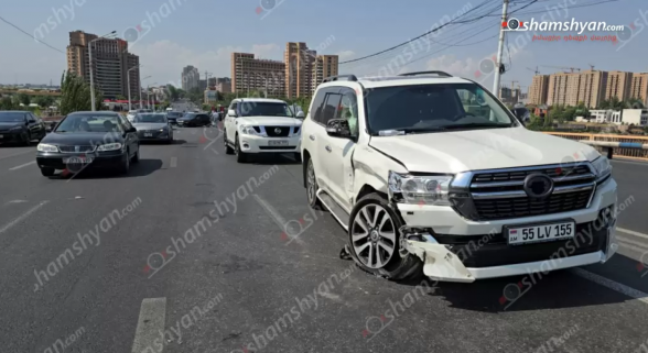 Դավիթաշենի կամրջի վրա բախվել են «Toyota Land Cruiser»-ը և «Honda»-ն