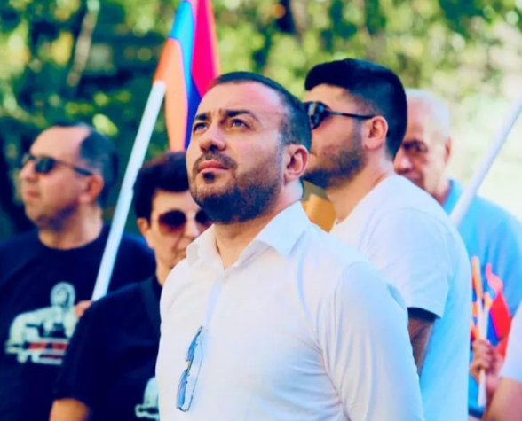 Քաղաքապետարանը տուրիստական գործակալություն դարձրած` աջ ու ձախ գործուղումների են գնում-գալիս. Մանուկ Սուքիասյան