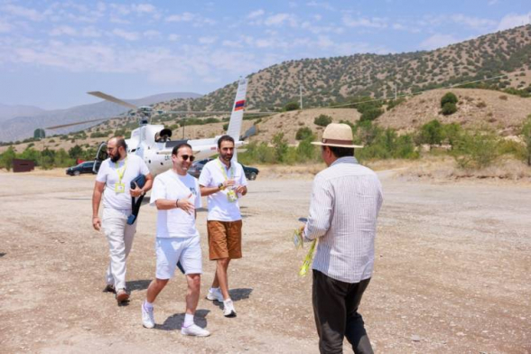 Տիգրան Ավինյանը Սևան է հասել ուղղաթիռով