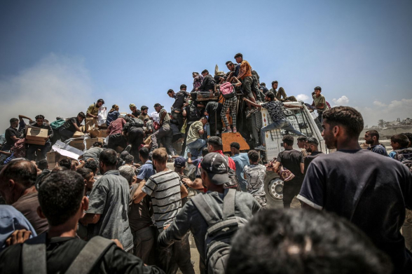 Нетаньяху отложил принятие решения о военных действиях в секторе Газа