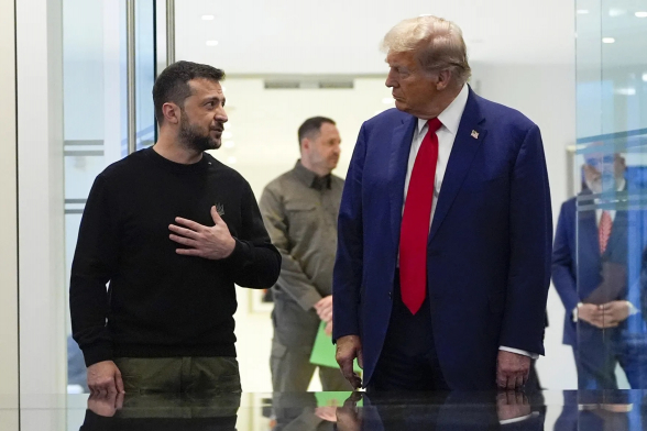 «Bloomberg» пишет о трудном выборе Зеленского на предстоящей встрече с Трампом