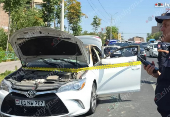 Ուլնեցի փողոցում հրդեհ է բռնկվել «Toyota Camry»-ում. վարորդը տեղափոխվել է հիվանդանոց