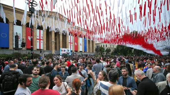 В Грузии арестовали счета 7 неправительственных организаций