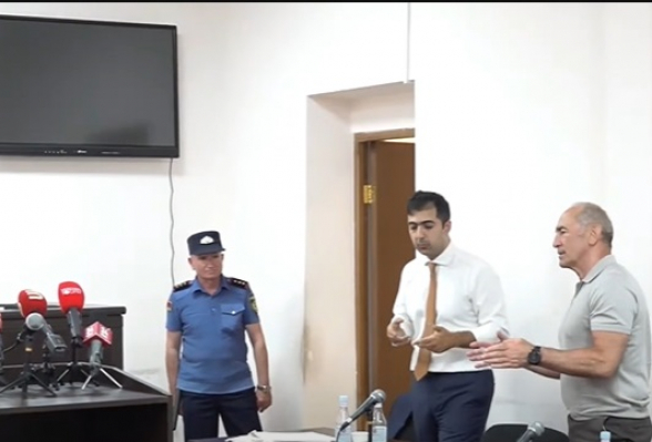 Շարունակվում է հակասահմանադրական ճանաչված հոդվածով մեղադրանքի դատական նիստը (տեսանյութ)