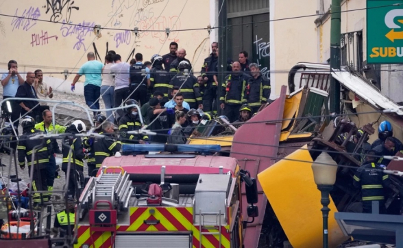 При падении фуникулера в Лиссабоне погибли 15 человек