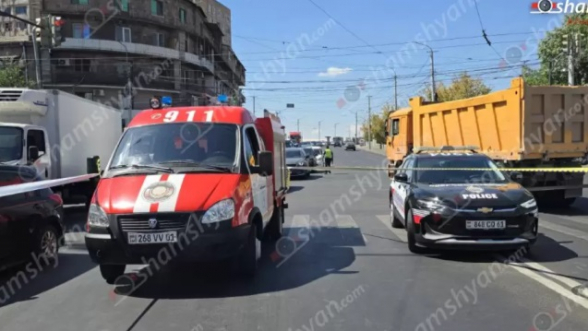 Երևանում անհայտ մակնիշի ավտոմեքենան վրшերթի է ենթարկել հետիոտնին և դիմել փախուստի