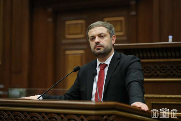 Ի՞նչ է թաքնված Գևորգ Պապոյանի ներկայացրած «ճոխ» աճերի հետևում