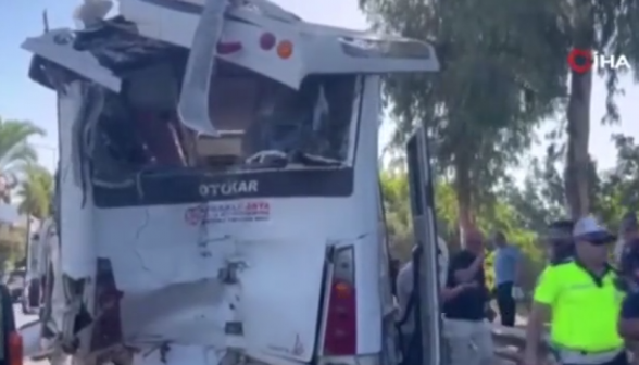 Թուրքիայում զբոսաշրջիկներ տեղափոխող ավտոբուս է վթարի ենթարկվել (տեսանյութ)