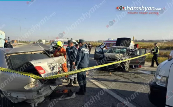 Արարատում բախվել են «Mercedes»-ը, «Kia»-ն և «Skoda»-ն. կա 4 տուժած