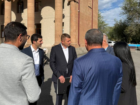 «Մայր Հայաստանը» ներկայացրեց Վաղարշապատում ընտրությունների մասնակցության հայտը