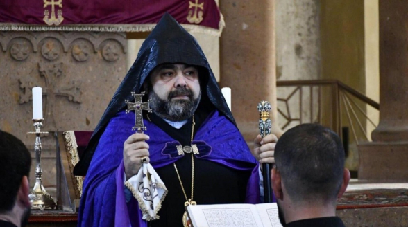 Արագածոտնի թեմի առաջնորդ Մկրտիչ եպիսկոպոս Պռոշյանը երկու ամսով կալանավորվել է