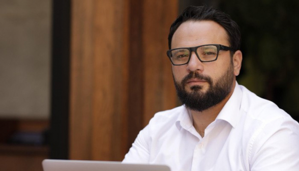 Շենգավիթի դատարանից ԱԱԾ-ն բերման է ենթարկել փաստաբան Ալեքսանդր Կոչուբաևին