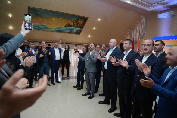 Заключительная часть собрания партии «Мать Армения» в Вагаршапате