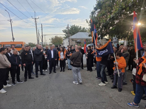 Жители Цахкуника пообещали дать хорошую политическую пощечину Николу Пашиняну и его ставленникам – Андраник Теванян (видео)