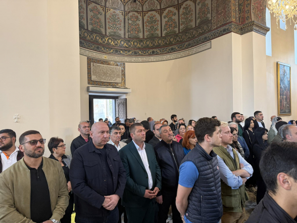 «Мать Армения» приняла участие в настоящей литургии (видео)